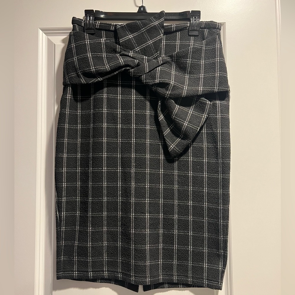 Brooke Shields Plaid Pencil Skirt